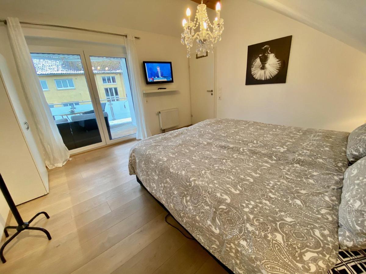Apartmán Luxurioeses Studio Im Zentrum, Balkon, Kamin, Klima Ravensburg Exteriér fotografie