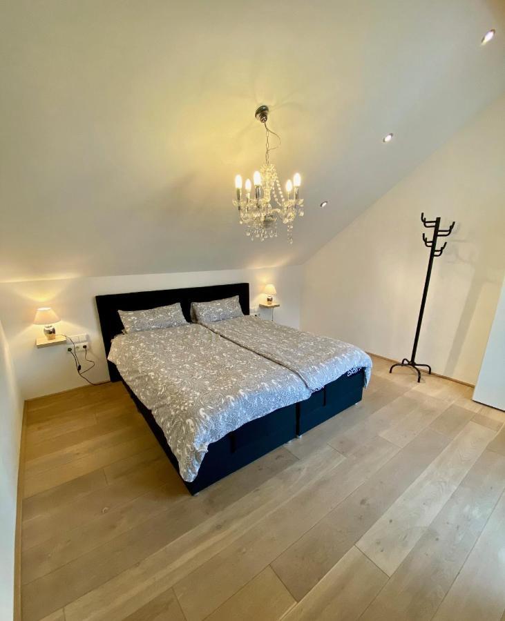 Apartmán Luxurioeses Studio Im Zentrum, Balkon, Kamin, Klima Ravensburg Exteriér fotografie
